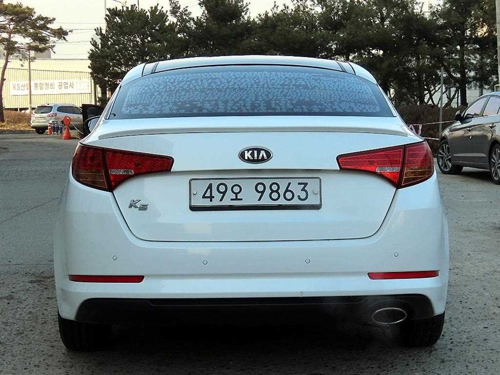 KIA K5 - Vista 4