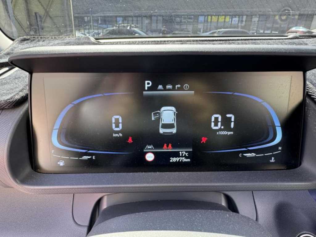 HYUNDAI Casper - Vista 6