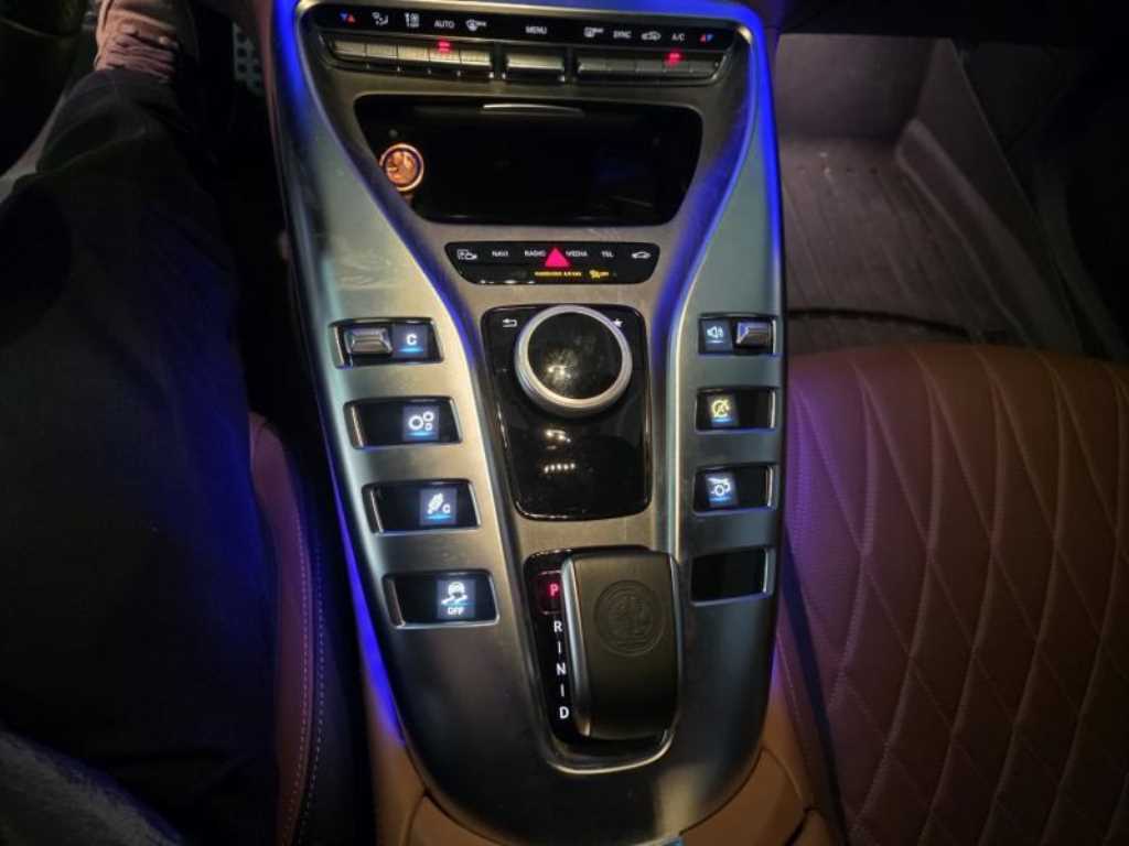 Mercedes Benz AMG GT - Vista 8