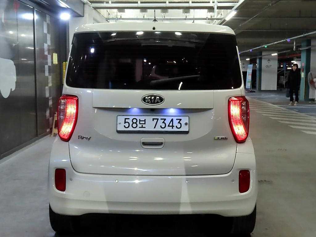 KIA Ray - Vista 5