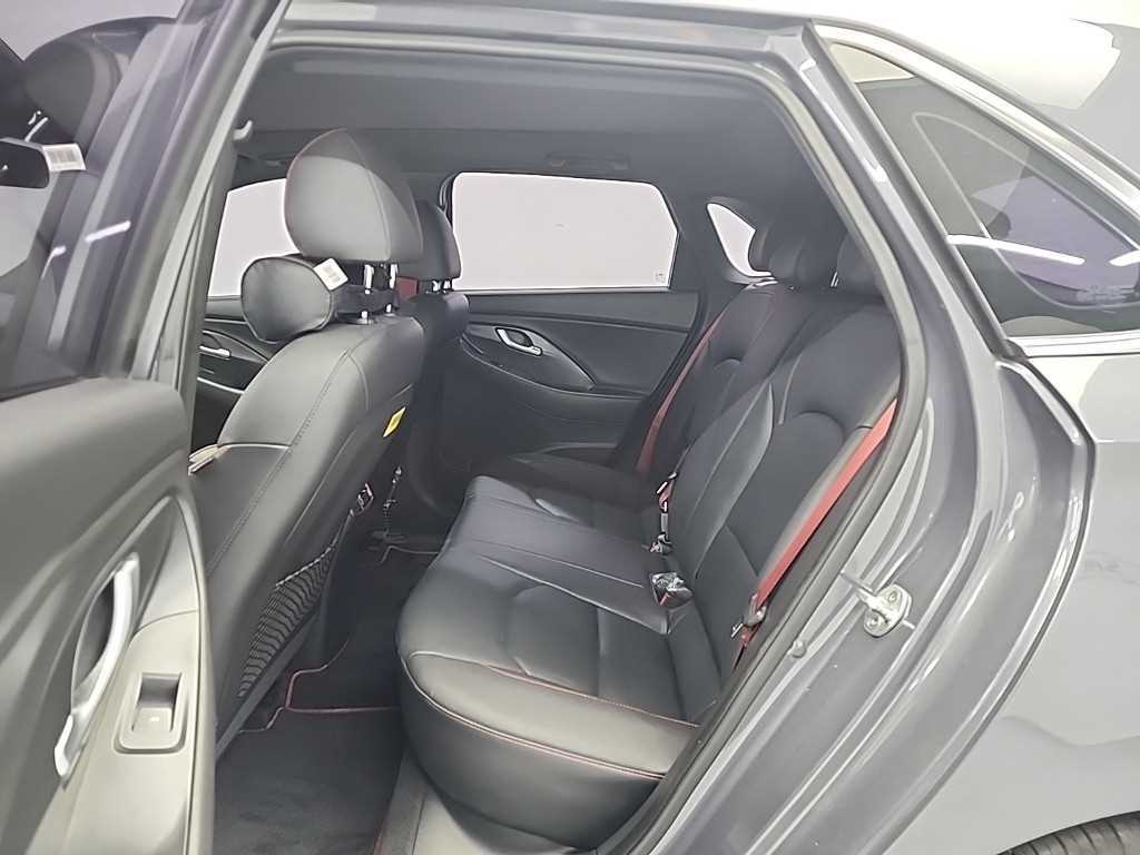 HYUNDAI i30 - Vista 12