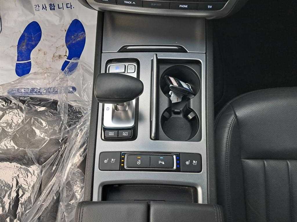 Genesis G80 2018 Negro - Importación desde Corea - HF Imports Iquique - Foto 13