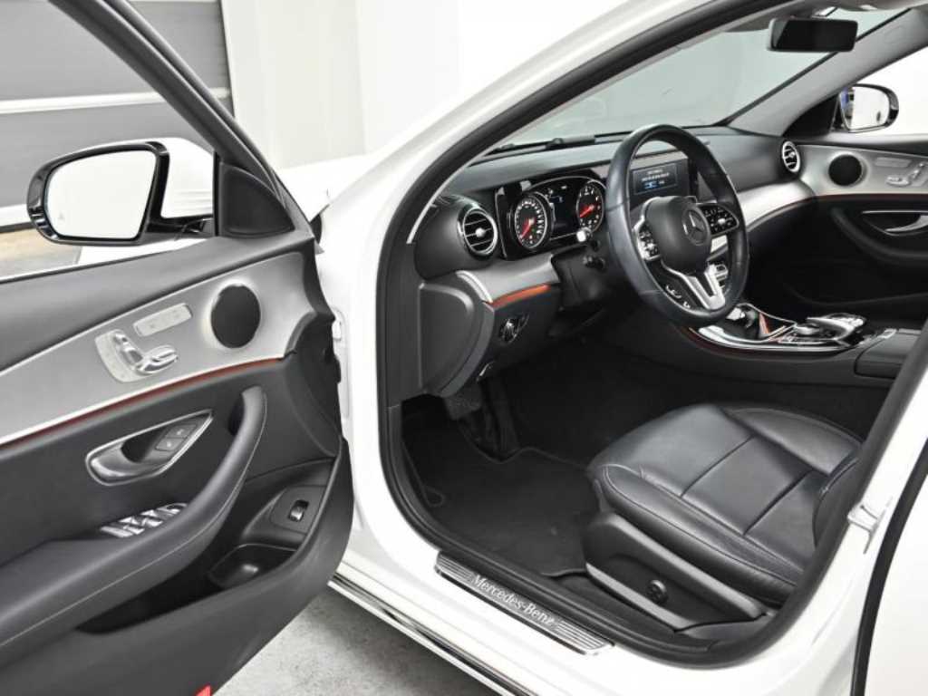 Mercedes Benz E class - Vista 11