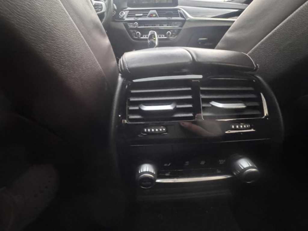 BMW 5 Series 2018 Gris - Importación desde Corea - HF Imports Iquique - Foto 16