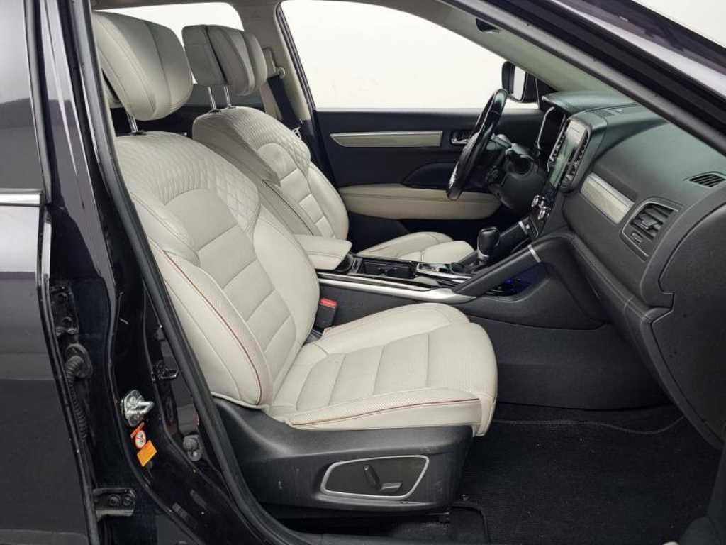 SAMSUNG QM6 - Vista 11