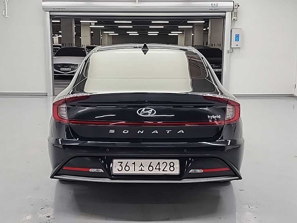HYUNDAI Sonata - Vista 3