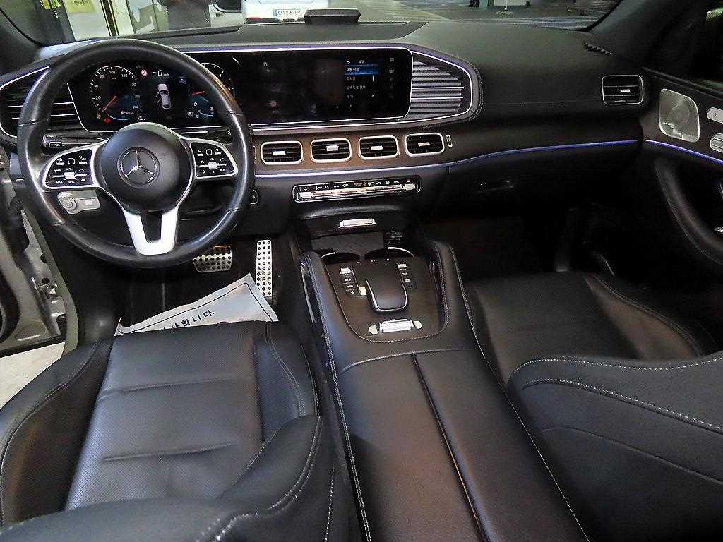 Mercedes Benz GLE Class - Vista 10