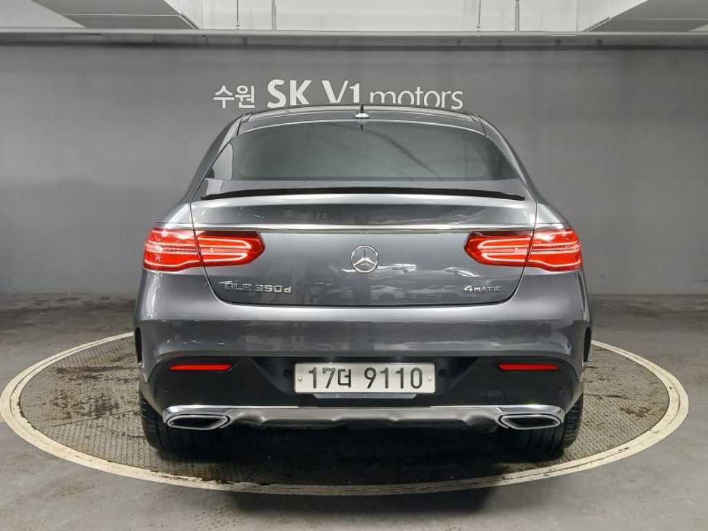 Mercedes Benz GLE Class - Vista 5