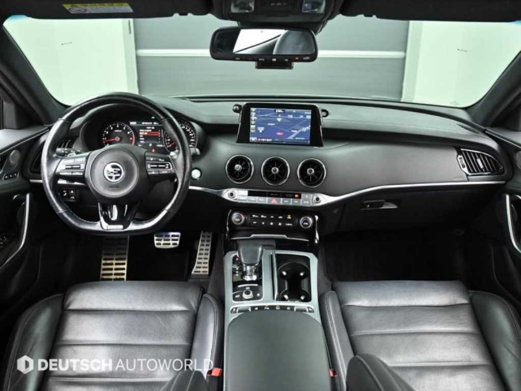 KIA Stinger - Vista 7