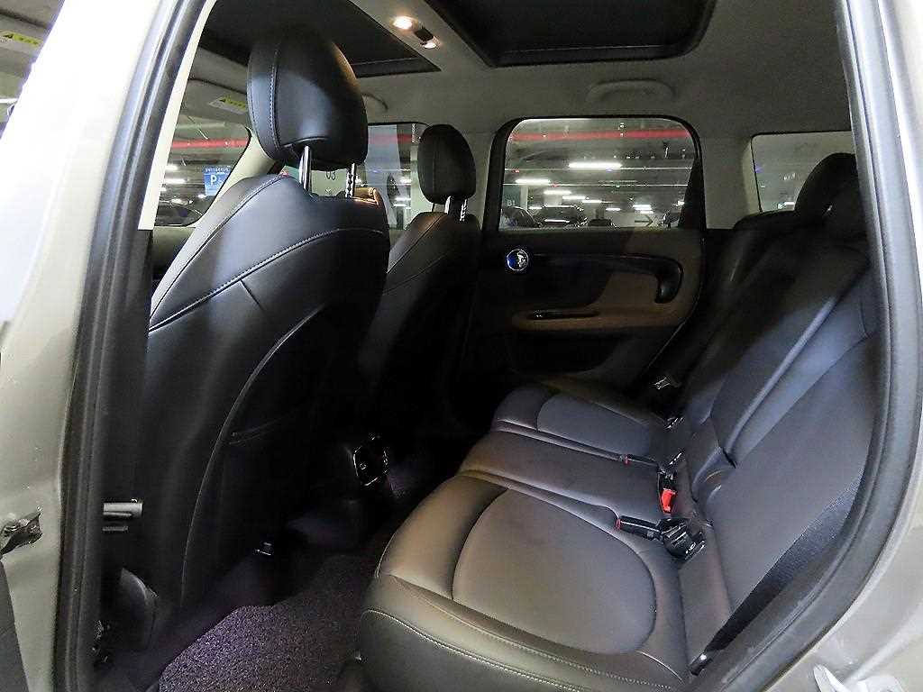 Mini Countryman - Vista 7