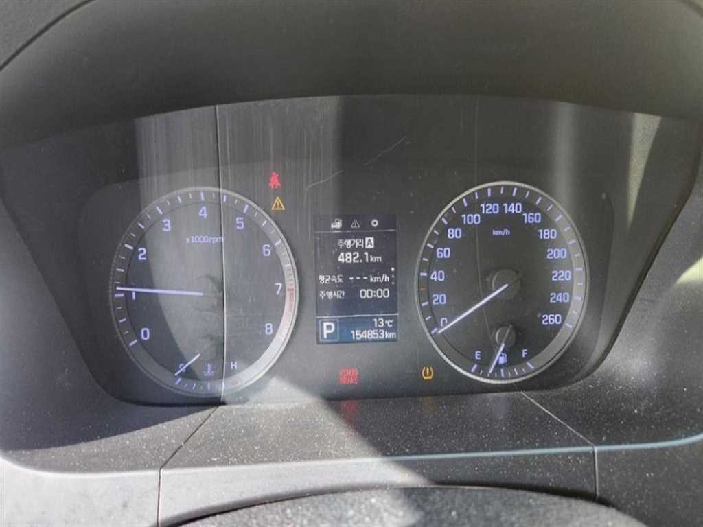 HYUNDAI Sonata - Vista 8