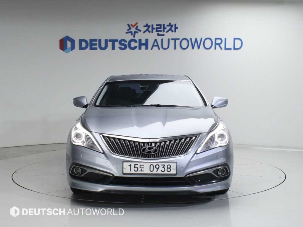 HYUNDAI Grandeur - Vista 3