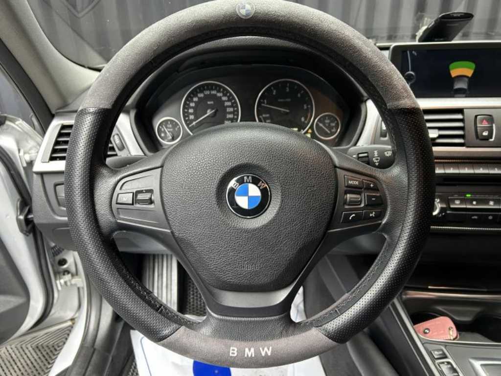 BMW 3 series - Vista 8