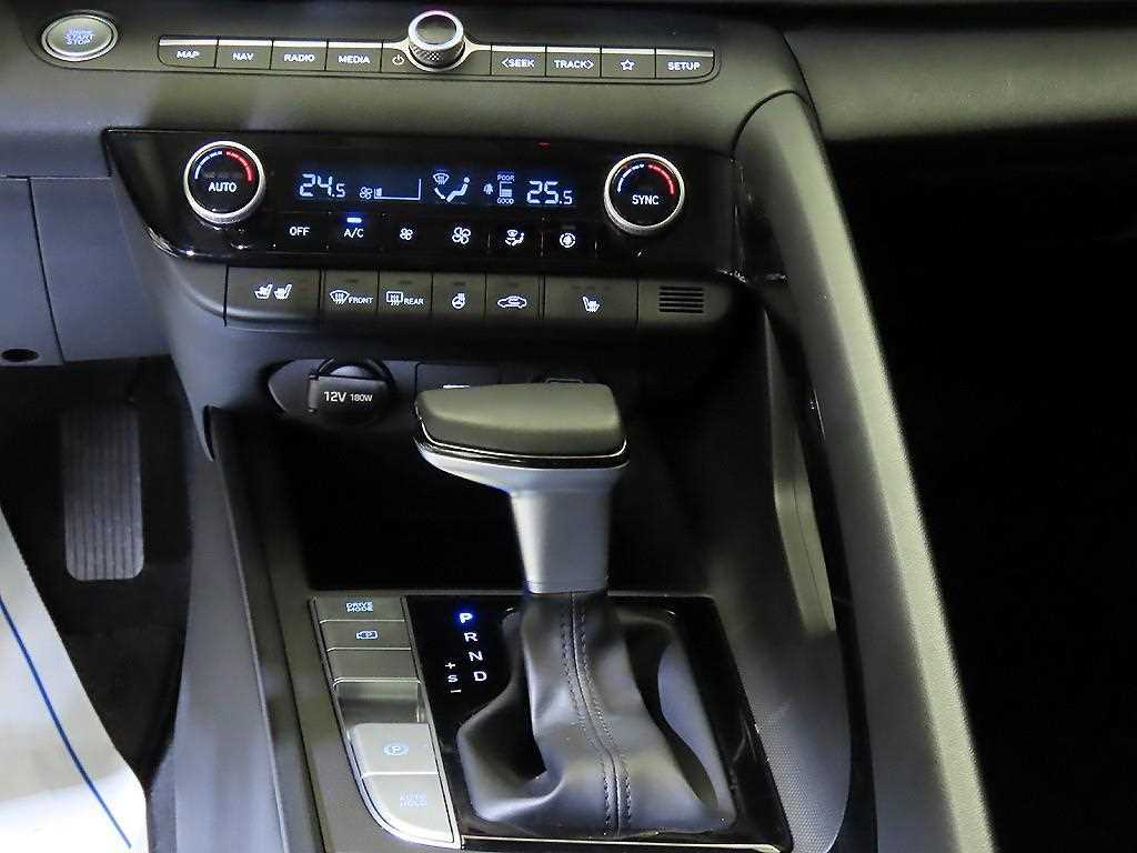 HYUNDAI Avante - Vista 12