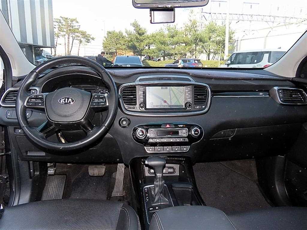 KIA Sorento - Vista 7