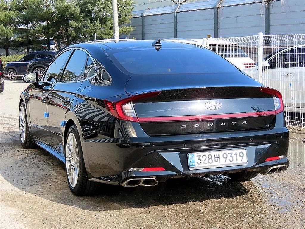 HYUNDAI Sonata - Vista 3