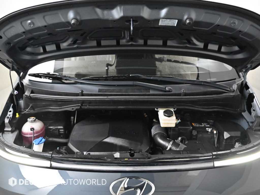 HYUNDAI Staria - Vista 6