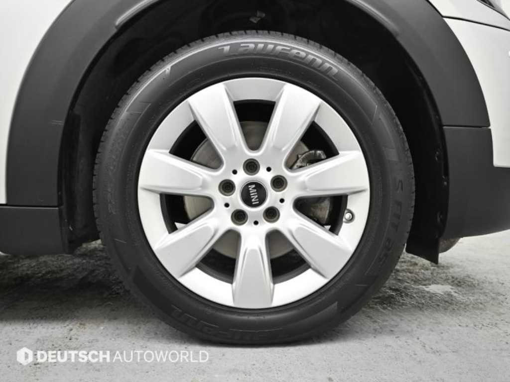 Mini Countryman - Vista 5