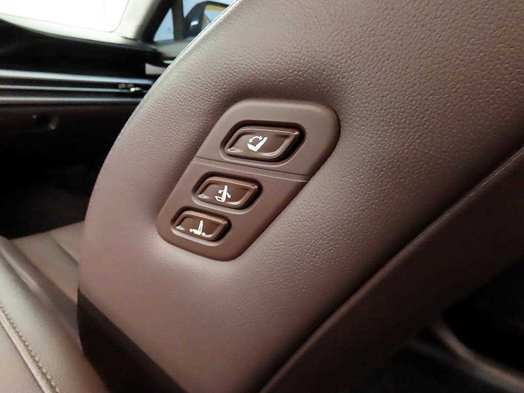 HYUNDAI Grandeur - Vista 12