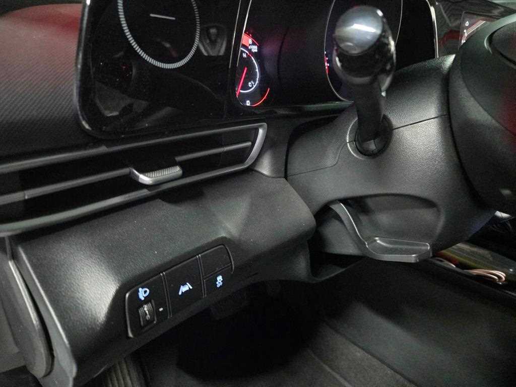 HYUNDAI Avante - Vista 10