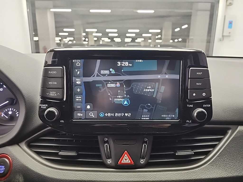 HYUNDAI i30 2018 Gris - Importación desde Corea - HF Imports Iquique - Foto 15