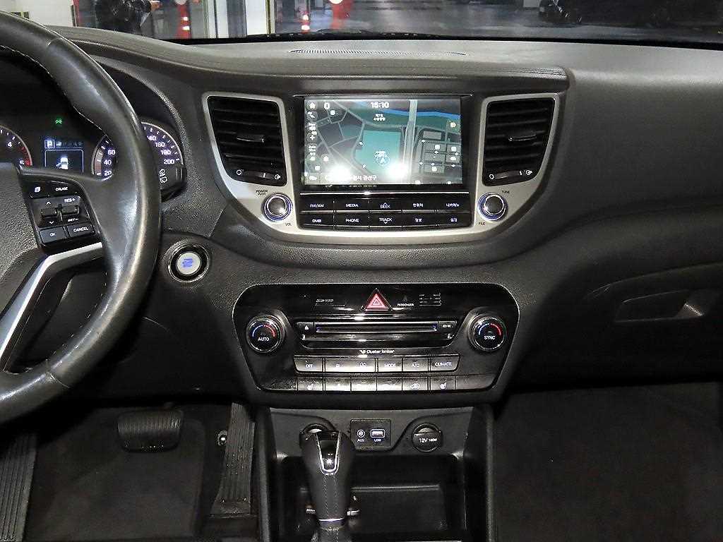 HYUNDAI Tucson - Vista 11