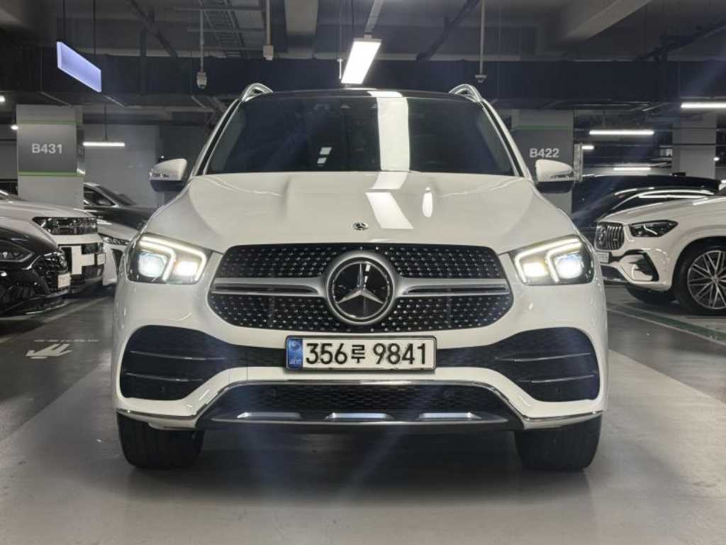 Mercedes Benz GLE Class - Vista 2