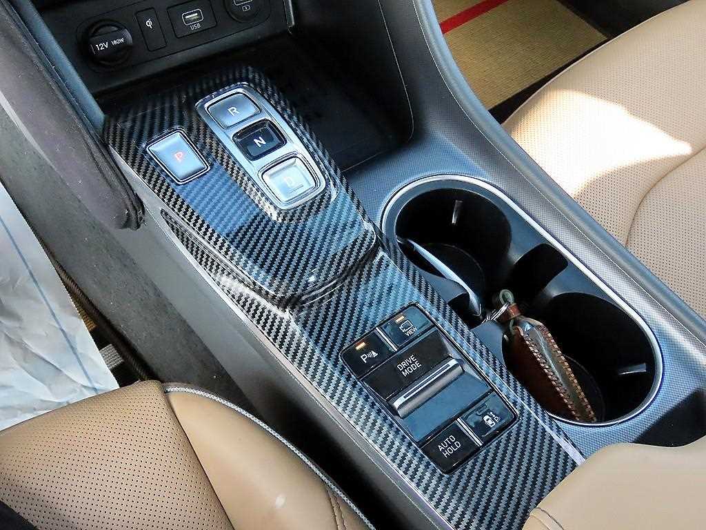 HYUNDAI Sonata - Vista 11