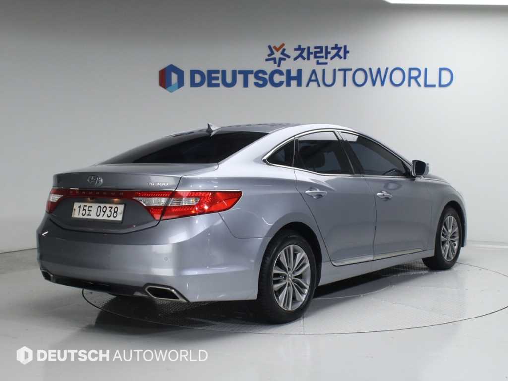 HYUNDAI Grandeur - Vista 2