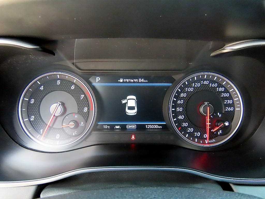 Genesis G70 - Vista 9