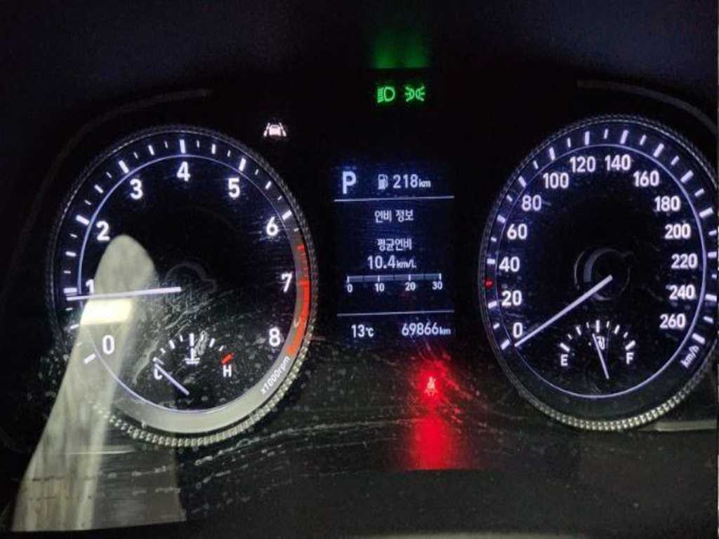 HYUNDAI Sonata - Vista 4