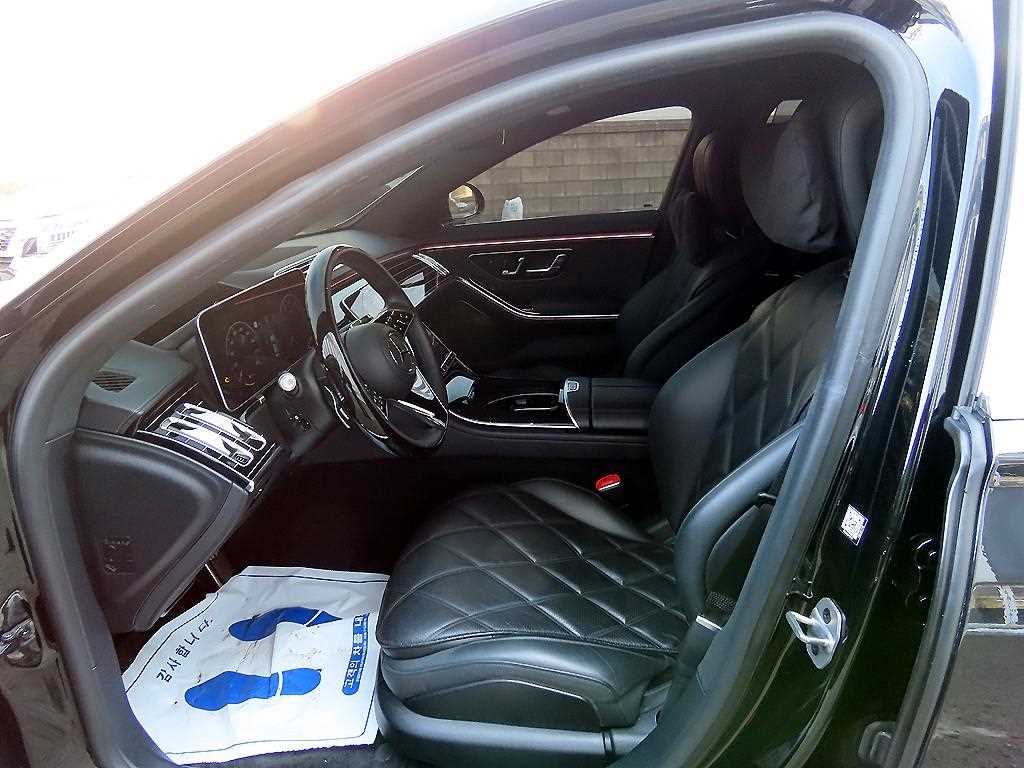 Mercedes Benz S Class - Vista 5