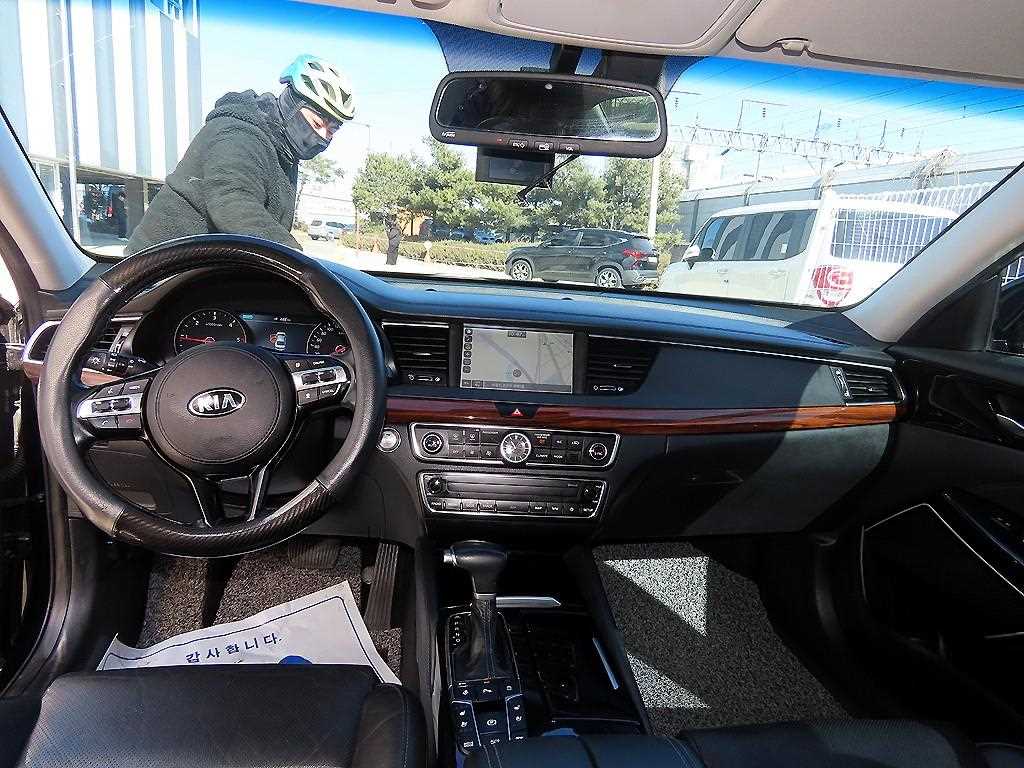 KIA K7 - Vista 7