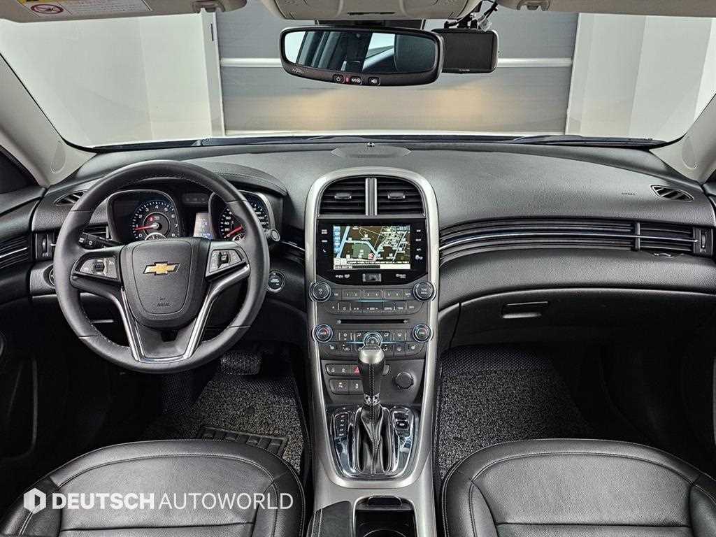 Chevrolet Malibu - Vista 7