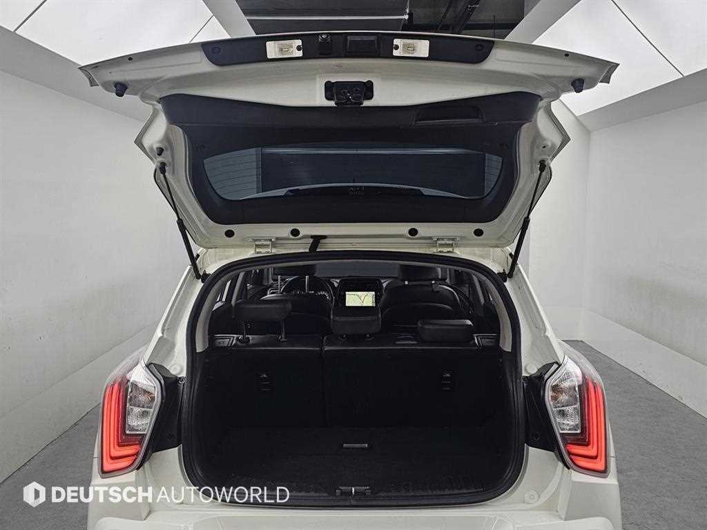 Ssangyong Tivoli 2021 Blanco - Importación desde Corea - HF Imports Iquique - Foto 18