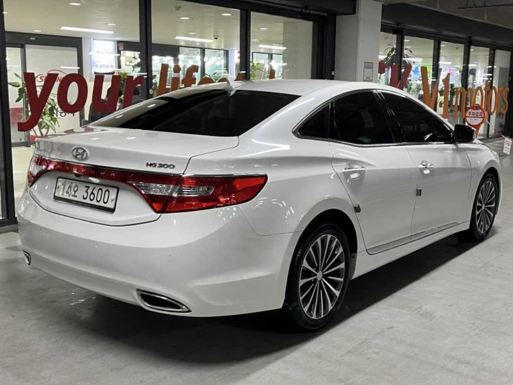 HYUNDAI Grandeur - Vista 4