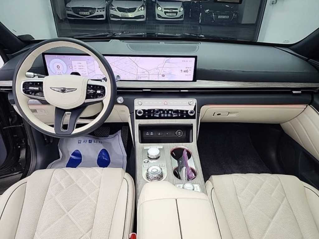 Genesis GV80 - Vista 7