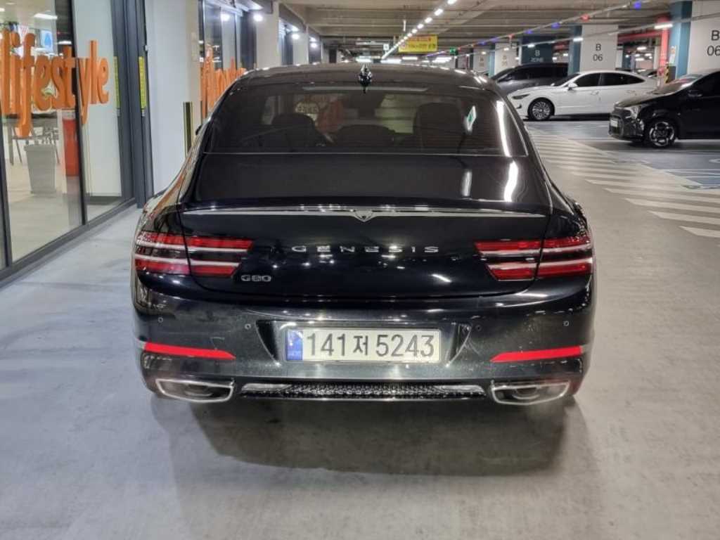 Genesis G80 - Vista 5