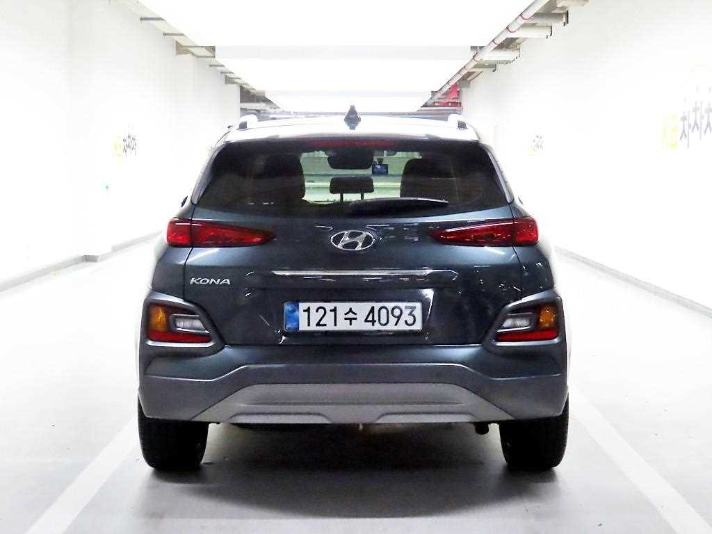 HYUNDAI Kona - Vista 3
