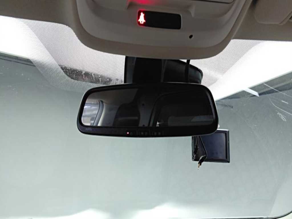 SAMSUNG QM6 - Vista 12