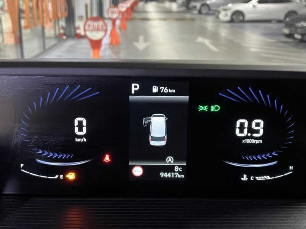 HYUNDAI Staria - Vista 12