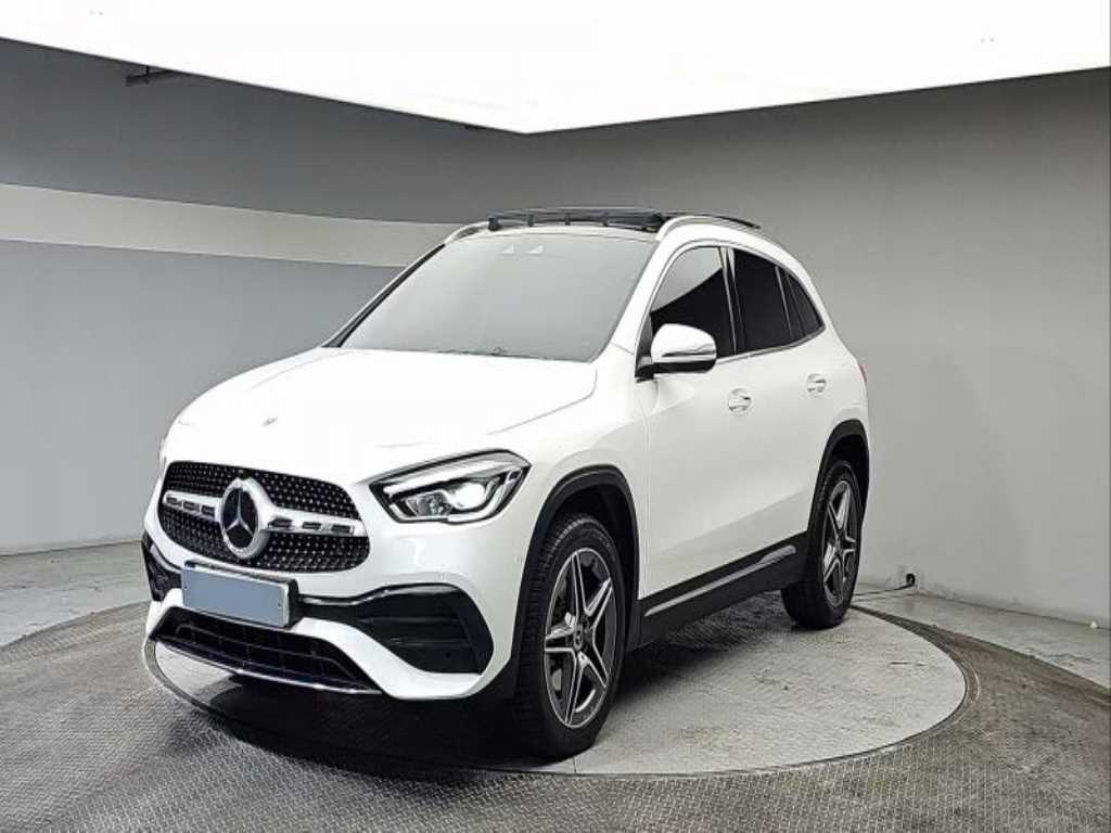 Mercedes Benz GLA Class