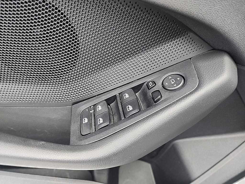 BMW 1 series 2021 Blanco - Importación desde Corea - HF Imports Iquique - Foto 15