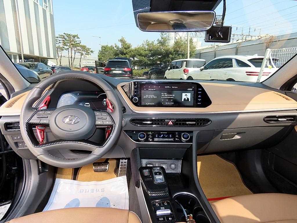 HYUNDAI Sonata - Vista 7