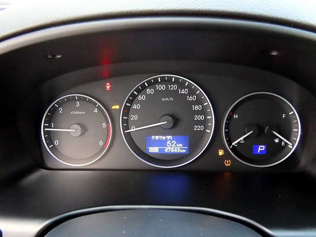 HYUNDAI Starex - Vista 9