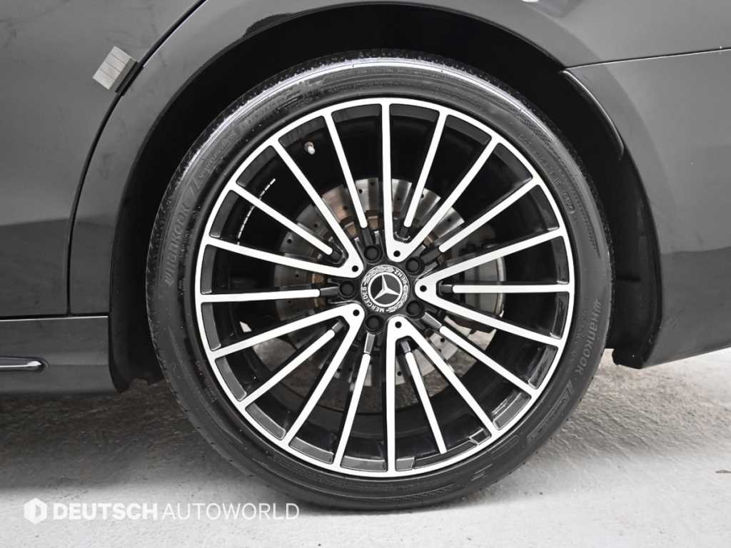 Mercedes Benz S Class - Vista 5