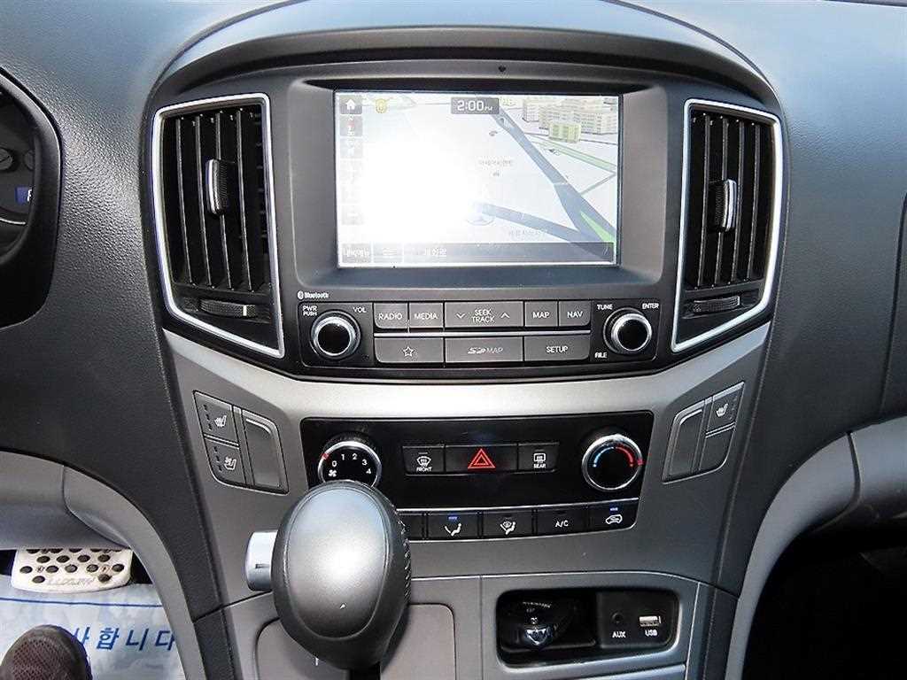 HYUNDAI Starex 2019 Negro - Importación desde Corea - HF Imports Iquique - Foto 13