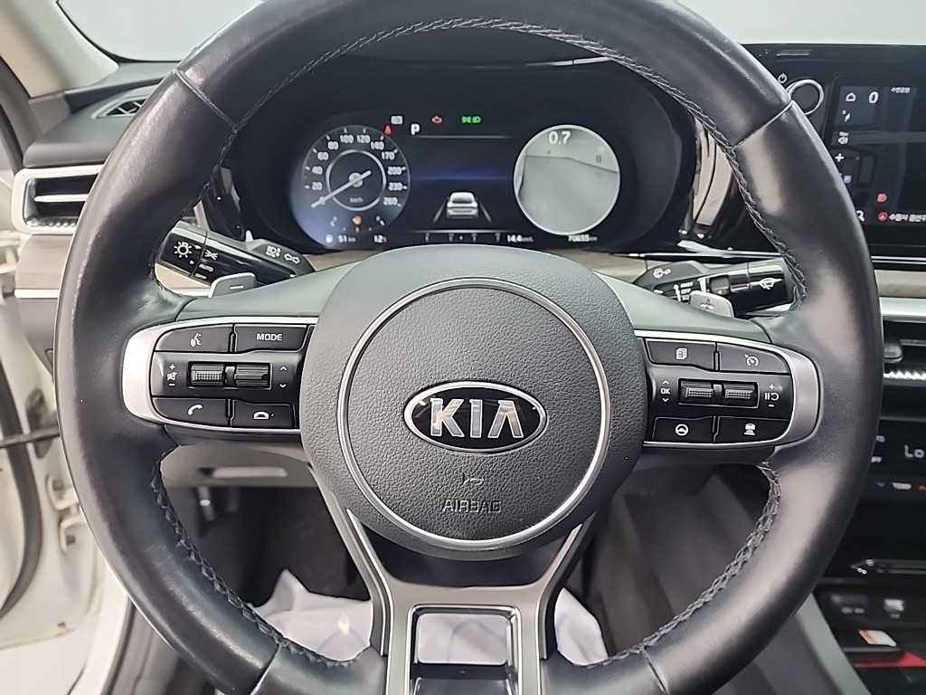 KIA K5 - Vista 9