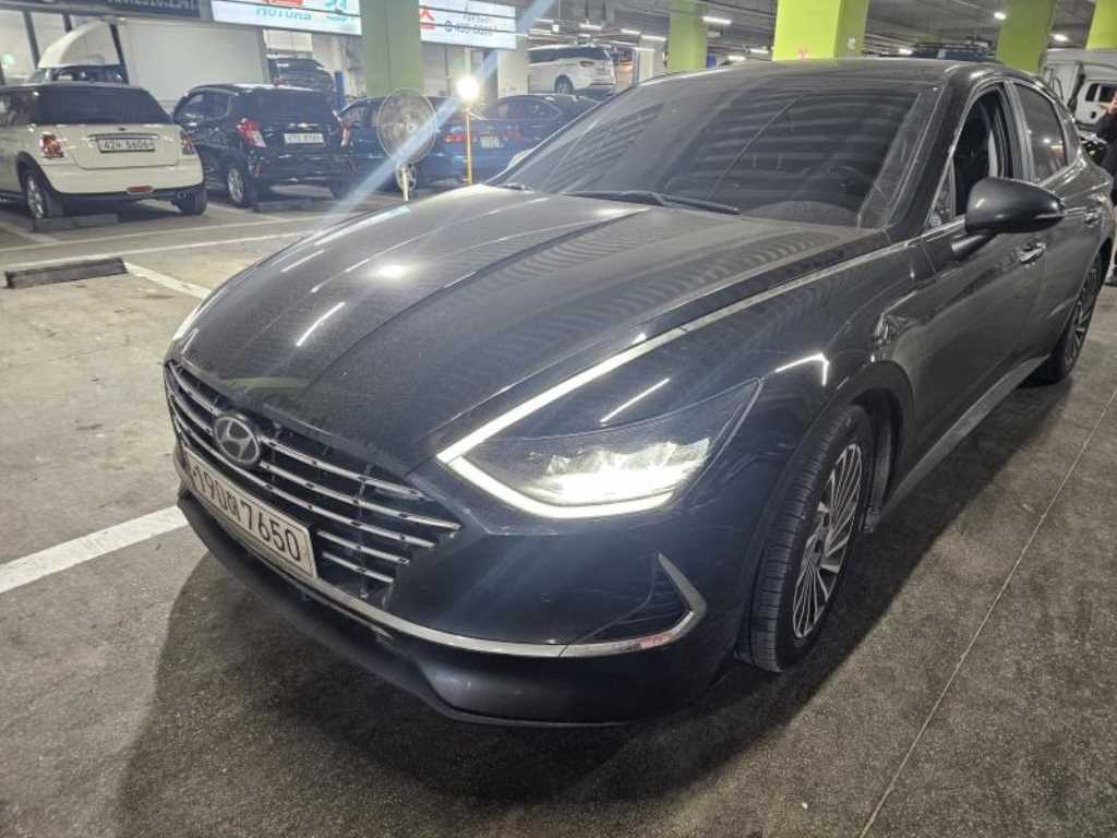 HYUNDAI Sonata - Vista 2