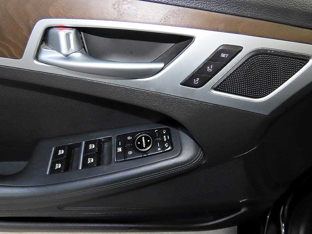 HYUNDAI Genesis 2015 Negro - Importación desde Corea - HF Imports Iquique - Foto 13